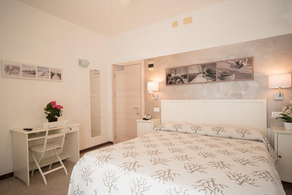 Hotel Conchiglia Лідо-ді-Єзоло Екстер'єр фото