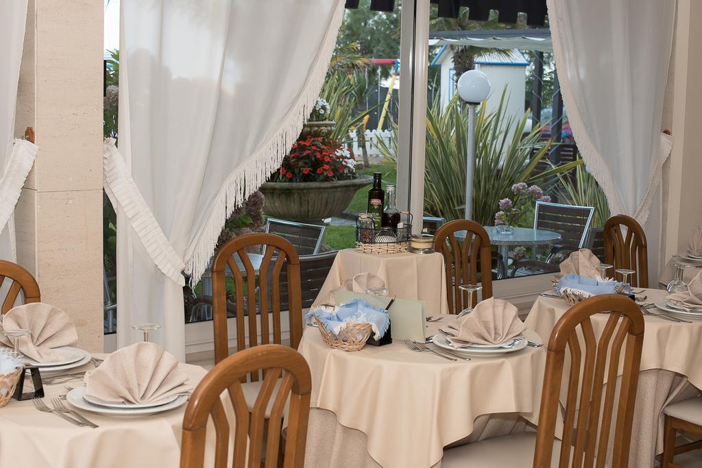 Hotel Conchiglia Лідо-ді-Єзоло Екстер'єр фото